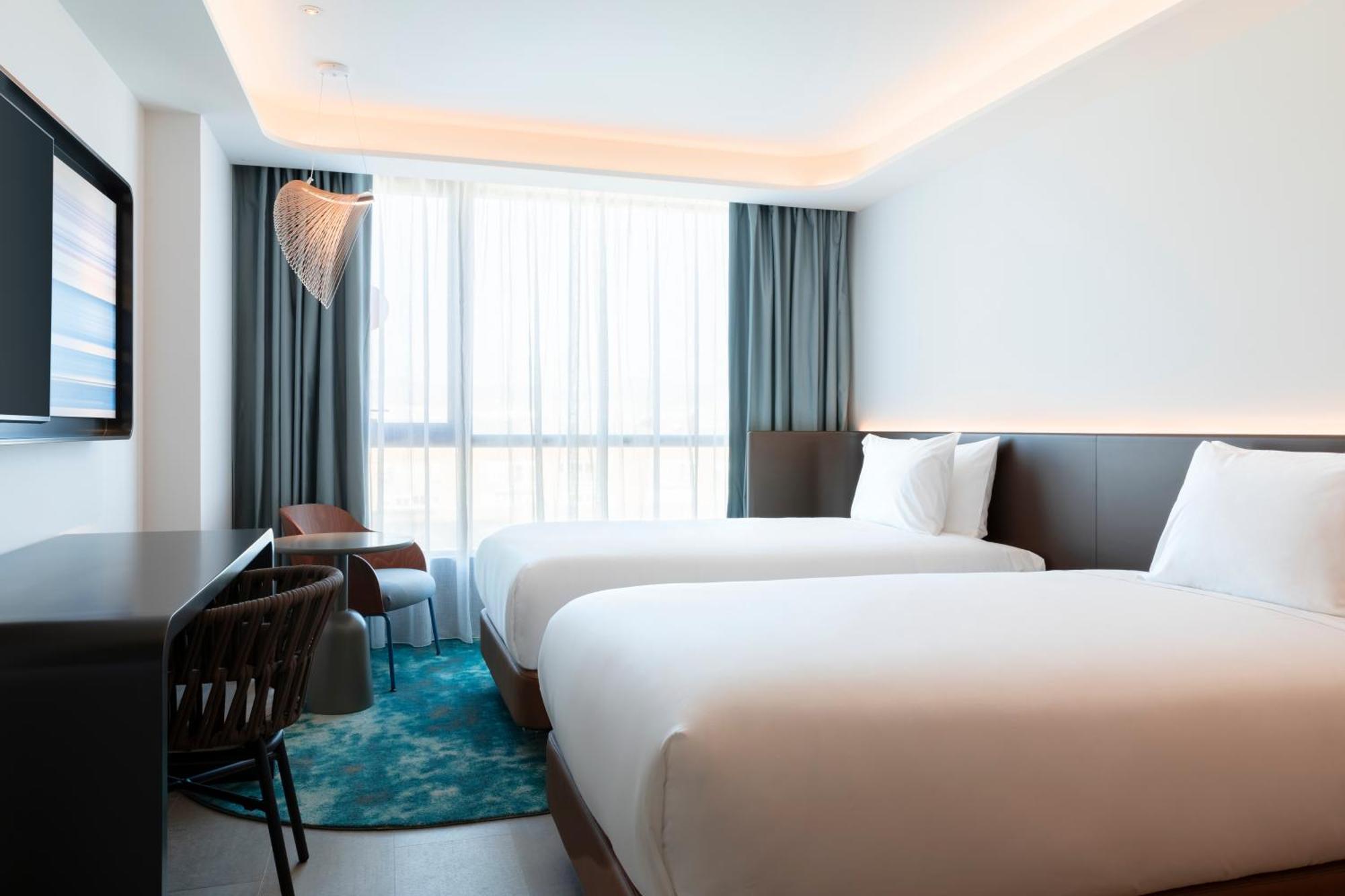 Labtwentytwo Barcelona, A Tribute Portfolio Hotel By Marriott Exterior photo