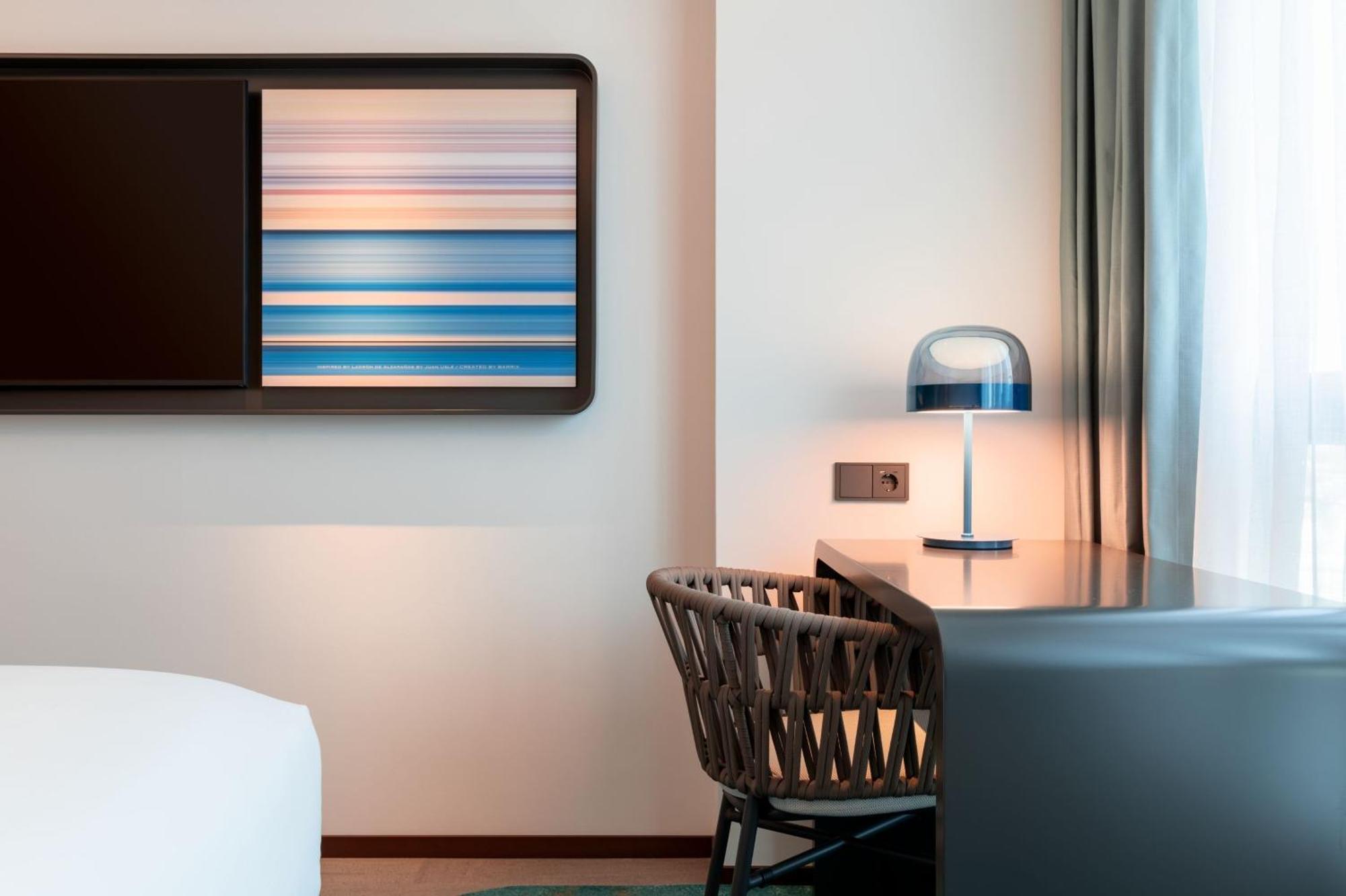 Labtwentytwo Barcelona, A Tribute Portfolio Hotel By Marriott Exterior photo